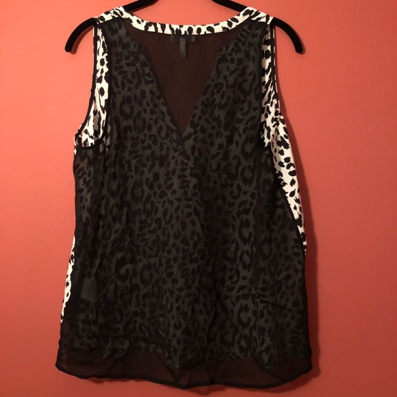 Black/White Sleeveless Animal Print Joie top sz S - Picture 2 of 3